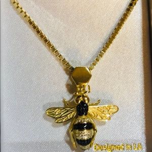 King Ice Gold Chain- The Queen Bee
